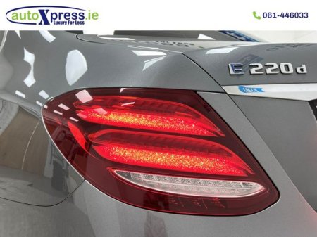 2019 Mercedes-Benz E Class - thumbnail 21