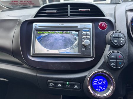 2013 Honda Fit  €7,350 thumbnail