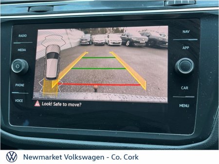 2023 Volkswagen Tiguan - thumbnail 17