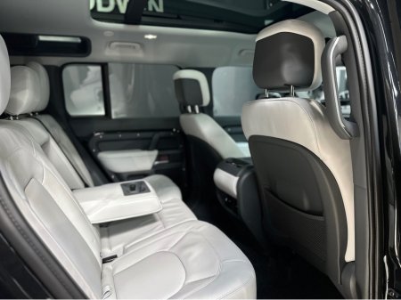 2026 Land Rover Defender - thumbnail 21