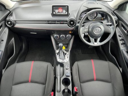 2016 Mazda Demio 1.3 SKYACTIV // 15" ALLOYS // HEATED SEATS // HEADS UP DISPLAY €10,900 thumbnail