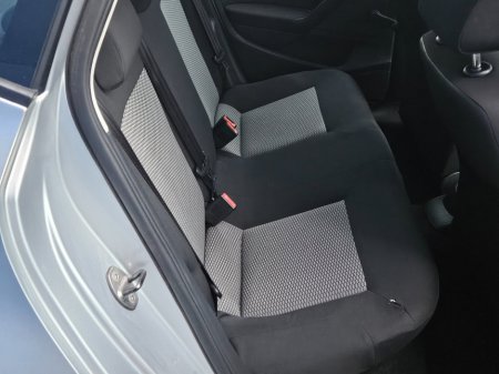 2012 Volkswagen Polo - thumbnail 6