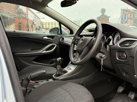 2019 Opel Astra - thumbnail 15