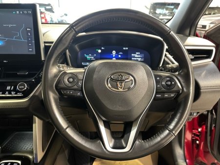 2023 Toyota Corolla Cross LUNA SPORT 4DR AUTO €34,750 thumbnail