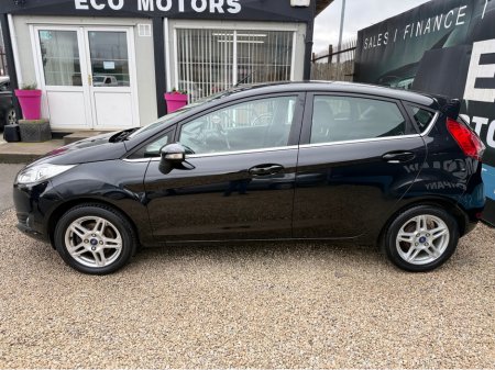 2013 Ford Fiesta - thumbnail 9