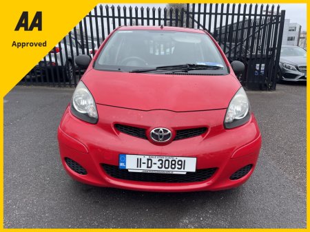 2011 Toyota Aygo - thumbnail 9