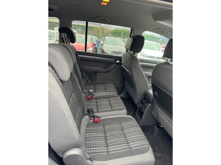 2013 Volkswagen Touran 1.6 TDI 105BHP TRENDLINE BMT TECH 7S €7,995 thumbnail