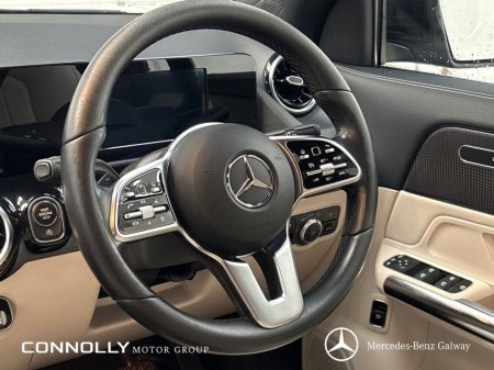 2021 Mercedes-Benz GLA Class GLA 200d Progressive Line thumbnail