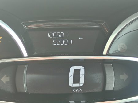 2016 Renault Clio - thumbnail 16