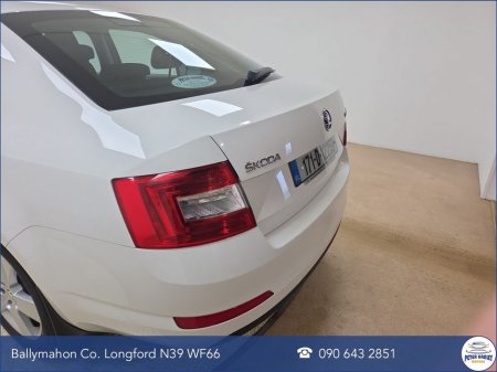 2017 Skoda Octavia - thumbnail 28