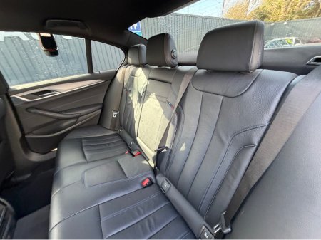 2018 BMW 5 Series - thumbnail 38