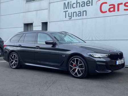 2023 BMW 5 Series 530e M Sport Pro Plug-In Hybrid Touring, 19” Diamond Cut Alloys, Privacy Glass, Black Leather, Heated Seats, CarPlay, Reverse Camera, Electric Tailgat €44,555