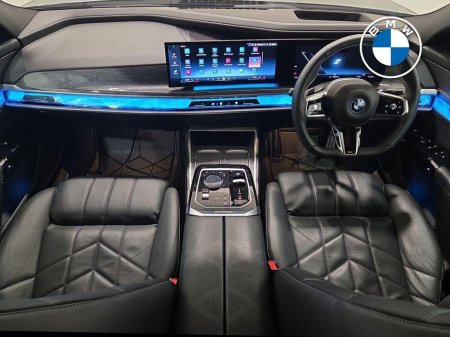 2024 BMW i7 - thumbnail 4