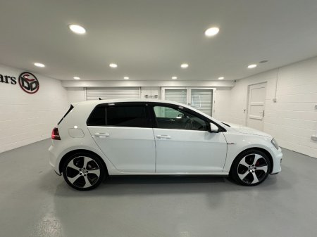 2014 Volkswagen Golf - thumbnail 19