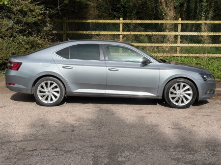 2016 Skoda Superb - thumbnail 6