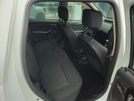 2016 Dacia Duster 1.5 dCi 110 SIGNATURE €9,000 thumbnail