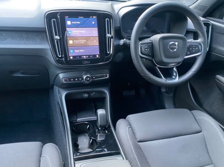 2023 Volvo XC40 Core Recharge Auto EV €31,900 thumbnail