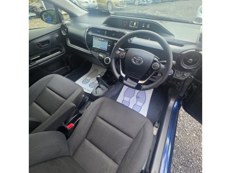 2018 Toyota Aqua - thumbnail 13