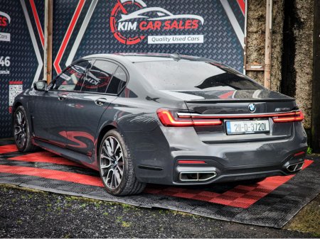 2021 BMW 7 Series M745e plug-in hybrid €49,950 thumbnail