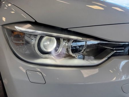 2015 BMW 3 Series - thumbnail 20