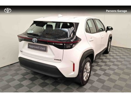 2024 Toyota Yaris Cross - thumbnail 2