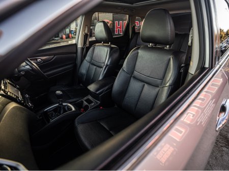 2016 Nissan X-Trail 162 X-Trail 1.6d 7-seater/FSH/High spec/1yr warran €15,888 thumbnail