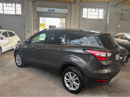 2019 Ford Kuga - thumbnail 18