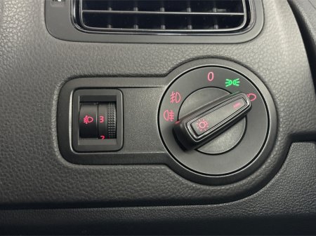 2017 Volkswagen Polo - thumbnail 23