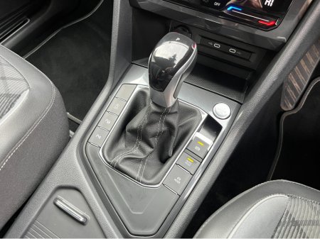 2023 Volkswagen Tiguan - thumbnail 16