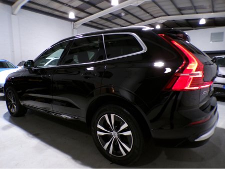 2023 Volvo XC60 *2023*ONLY 18,000 MILES*VOLVO XC60 RECHARGE 2.0 T6 350 PHEV AWD CORE BRIGHT EDITION*FULL VOLVO SERVICE HISTORY*PAN-SUNROOF*VOLVO ALLOY WHEELS*2 KEYS*FULL LEATHER HEATED SEATS*LANE PROTECTION*ACTIVE BR €47,900 thumbnail