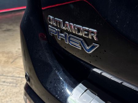 2020 Mitsubishi Outlander - thumbnail 10