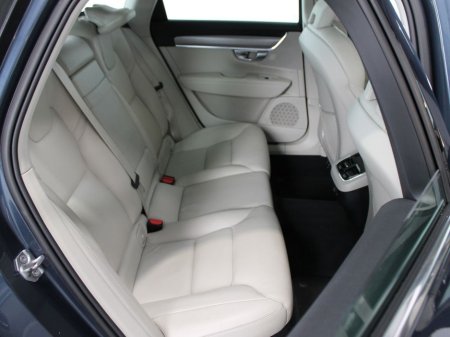 2020 Volvo V90 - thumbnail 13