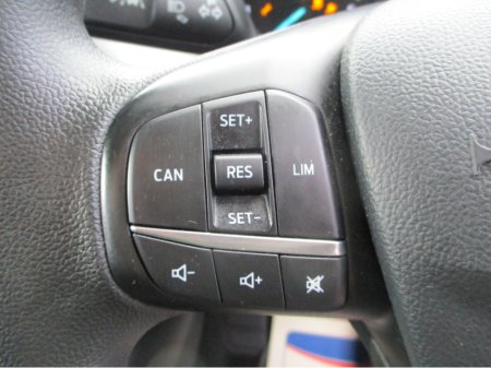 2019 Ford Focus - thumbnail 16