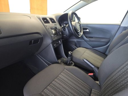 2015 Volkswagen Polo - thumbnail 8