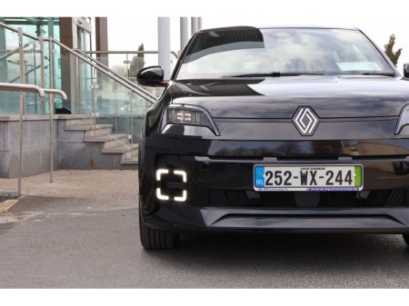 2025 Renault 5 - thumbnail 4