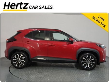 2023 Toyota Yaris Cross DESIGN HEV 1.5 Petrol Automatic €25,895 thumbnail