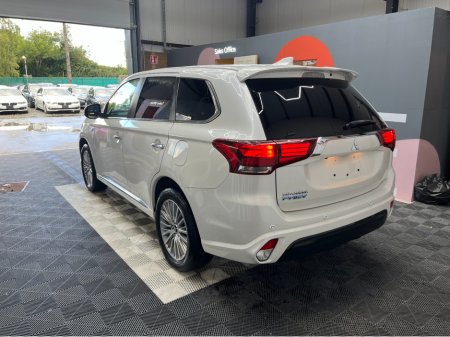 2020 Mitsubishi Outlander €24950 OUTLANDER 2.4 HYBRID / 77k KMs / HEATED SEATS + WHEEL , REVERSE CAMERA , ADAPTIVE CRUISE & MORE €24,950