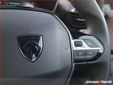 2025 Peugeot 2008 Electric 156bhp (54 kWh) Allure €35,900 thumbnail