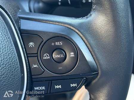 2023 Toyota Corolla Cross 1.8 Petrol HYBRID LUNA €138 PW €28,995 thumbnail