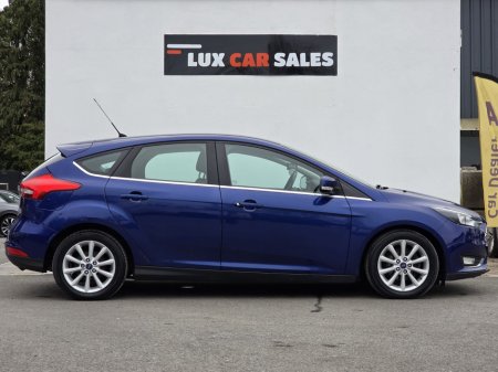 2015 Ford Focus - thumbnail 7
