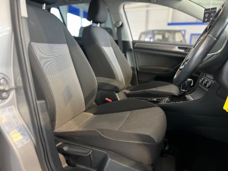 2016 Volkswagen Golf - thumbnail 13