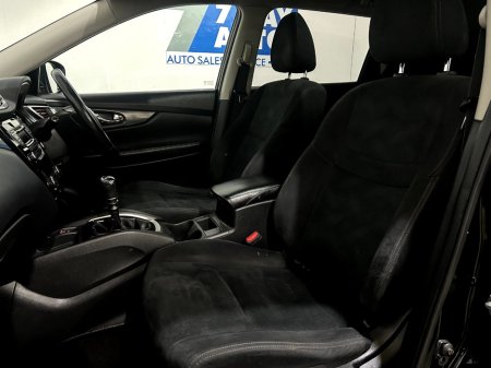 2017 Nissan X-Trail - thumbnail 8