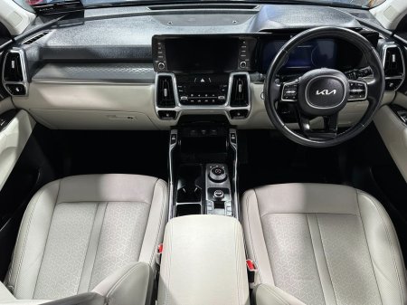 2023 Kia Sorento - thumbnail 9