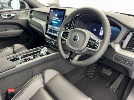 2026 Volvo XC60 - thumbnail 6