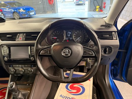 2017 Skoda Octavia - thumbnail 12