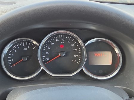 2018 Dacia Sandero - thumbnail 12