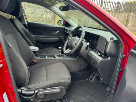 2024 Hyundai Kona 1.0 T-GDI Elegance €30,950 thumbnail