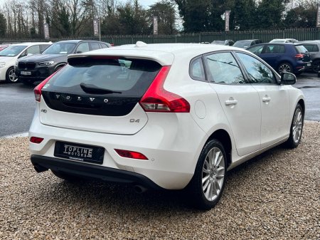 2016 Volvo V40 //STUNNING V40///AUTO//NEW NCT//IMMACULATE// €14,950 thumbnail