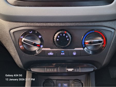 2016 Hyundai i20 1.2 Petrol DELUXE €7,450 thumbnail