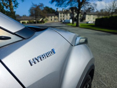 2017 Toyota C-HR - thumbnail 5